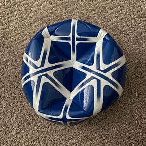 NEW w/ Tags Adidas Starlancer Club Soccer Ball